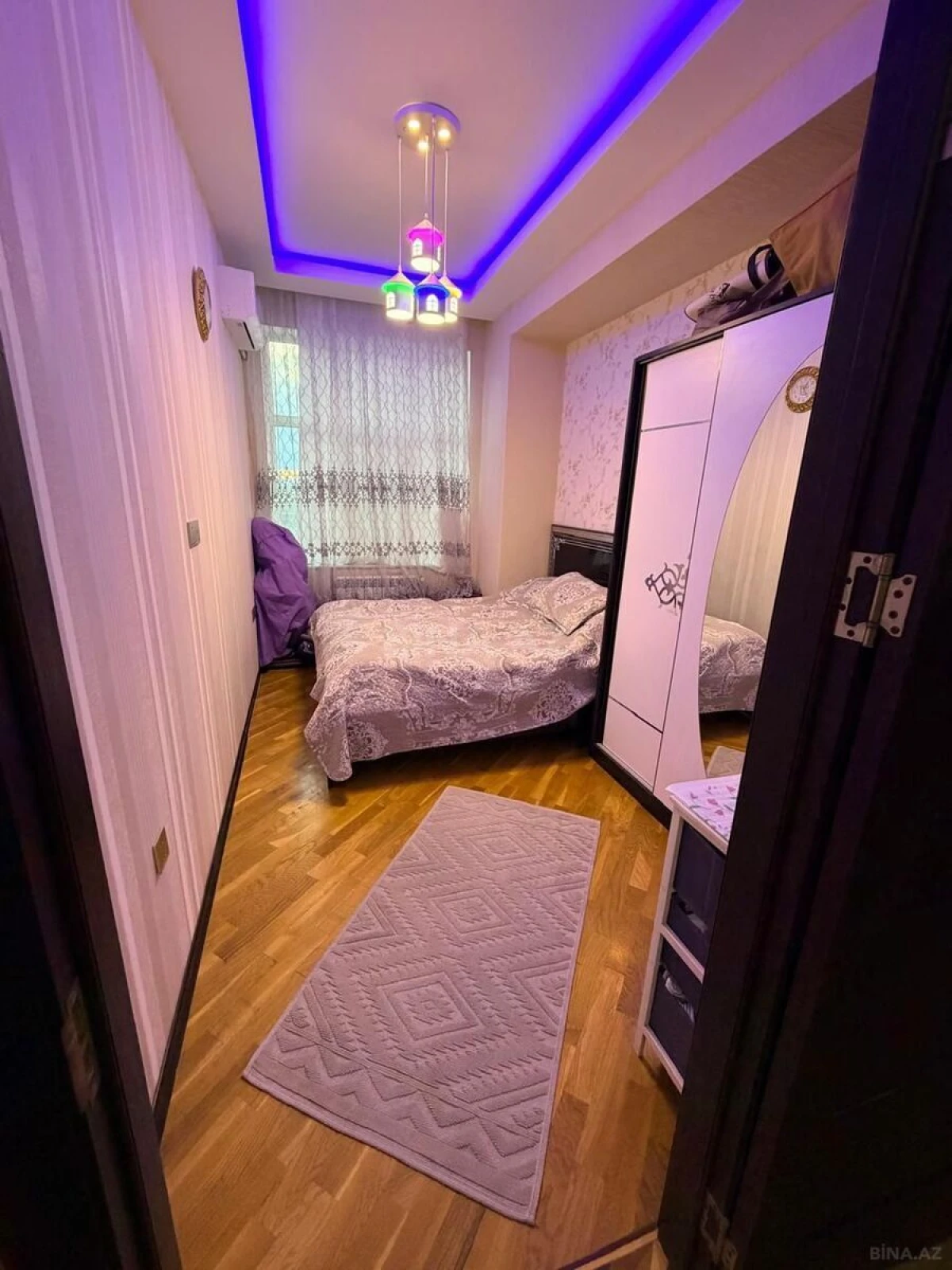 Satılır 3 otaqlı mənzil 98 m²