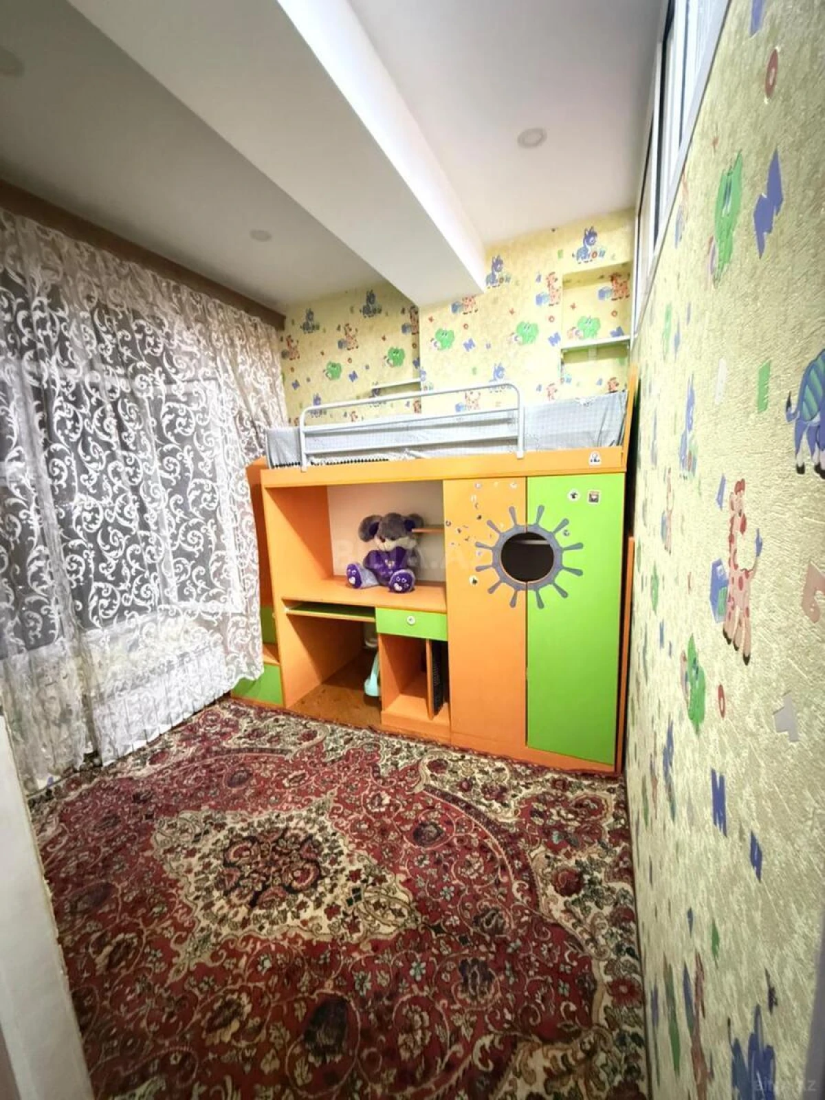 Kirayə verilir 3 otaqlı mənzil 95 m²