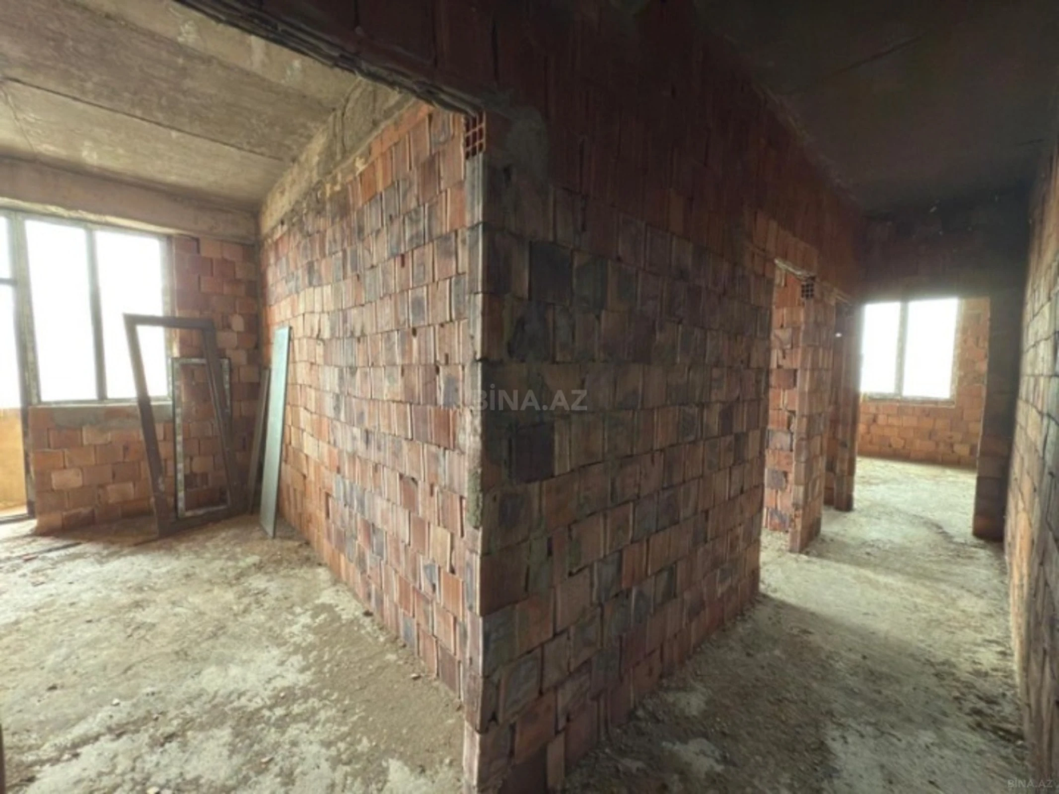 Satılır 3 otaqlı mənzil 100 m²