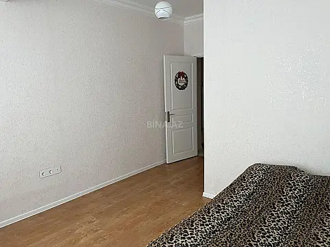 Kirayə verilir 3 otaqlı mənzil 127 m²