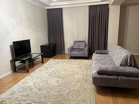 Kirayə verilir 3 otaqlı mənzil 127 m² — Bakı, Həzi Aslanov qəs. 3 otaq 127.00 m²