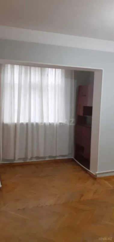 Satılır 1 otaqlı mənzil 45 m²