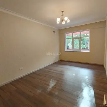 Satılır 4 otaqlı mənzil 178 m²