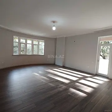 Satılır 4 otaqlı mənzil 178 m²