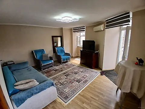 Kirayə verilir 3 otaqlı mənzil 100 m²