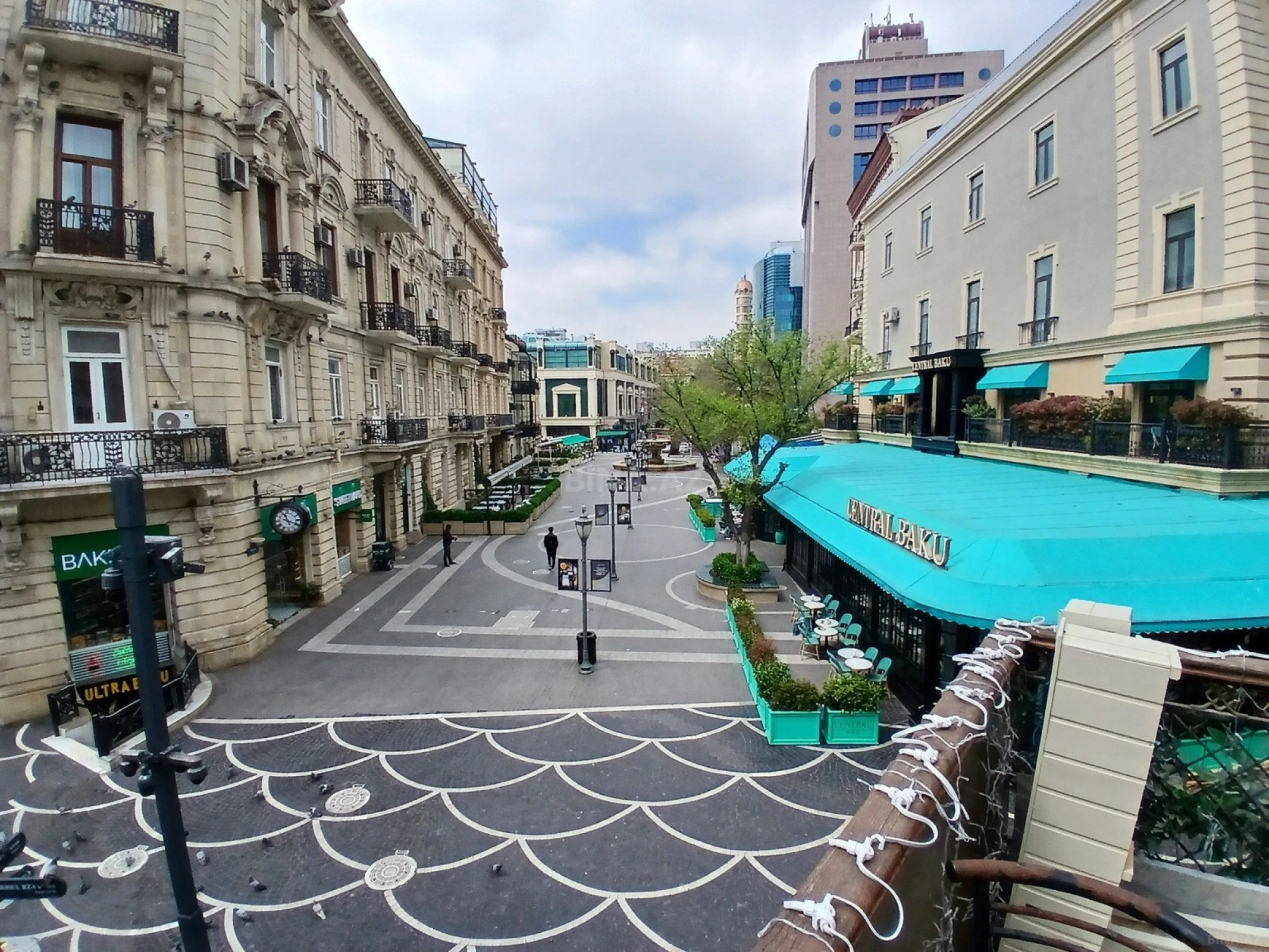 Kirayə verilir 3 otaqlı mənzil 100 m²