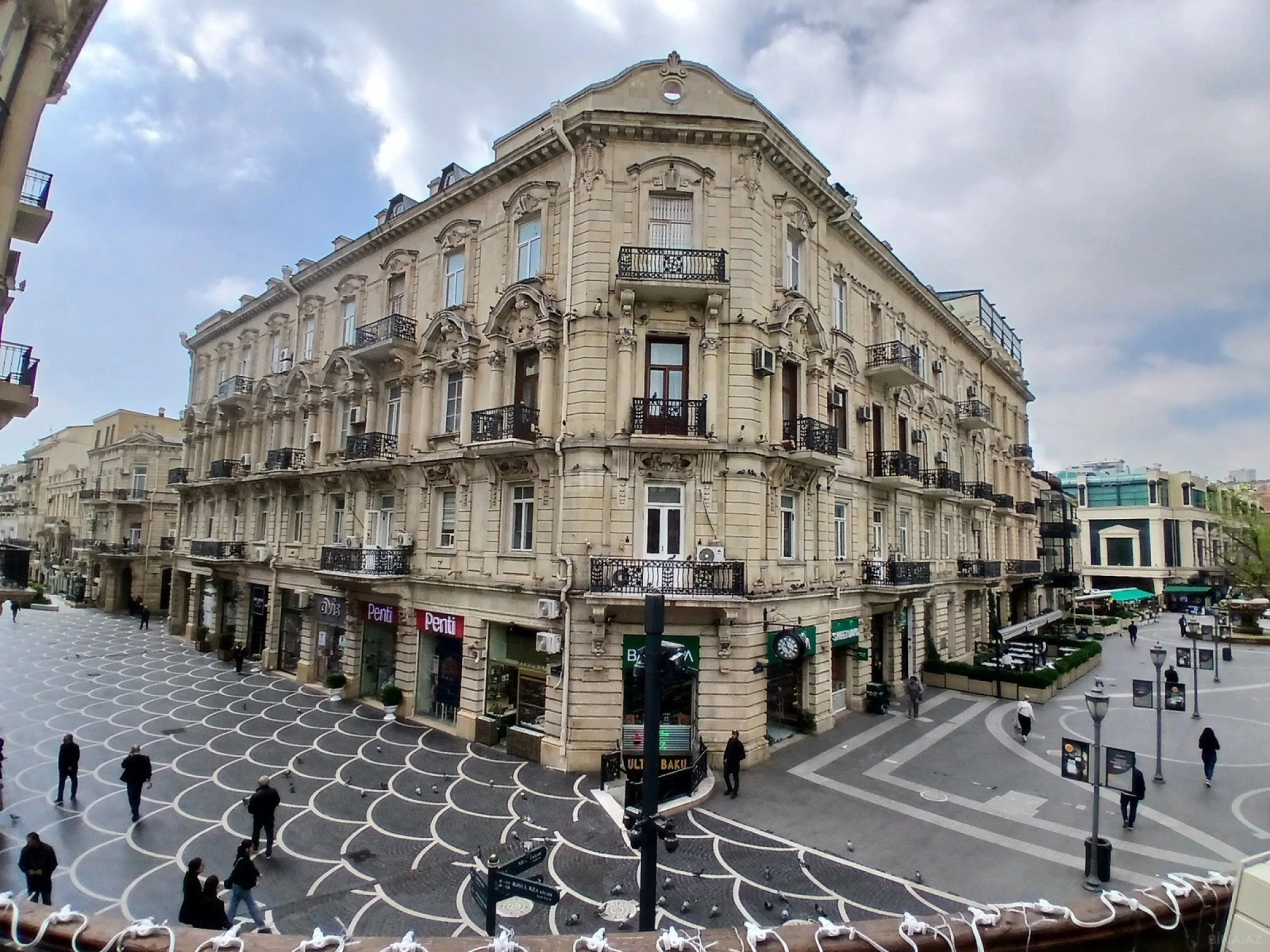 Kirayə verilir 3 otaqlı mənzil 100 m²