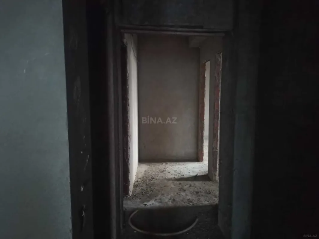 Satılır 3 otaqlı mənzil 152.5 m²