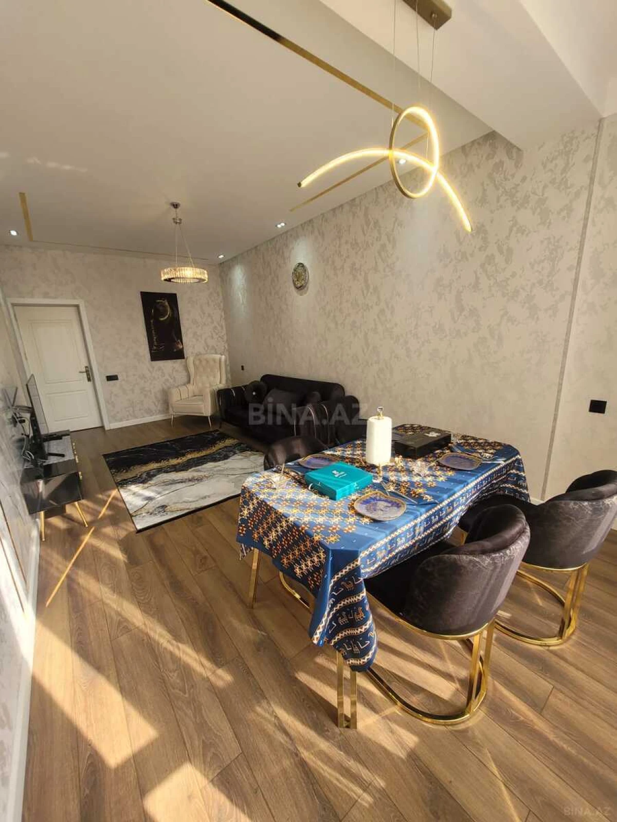 Satılır 2 otaqlı mənzil 70 m²