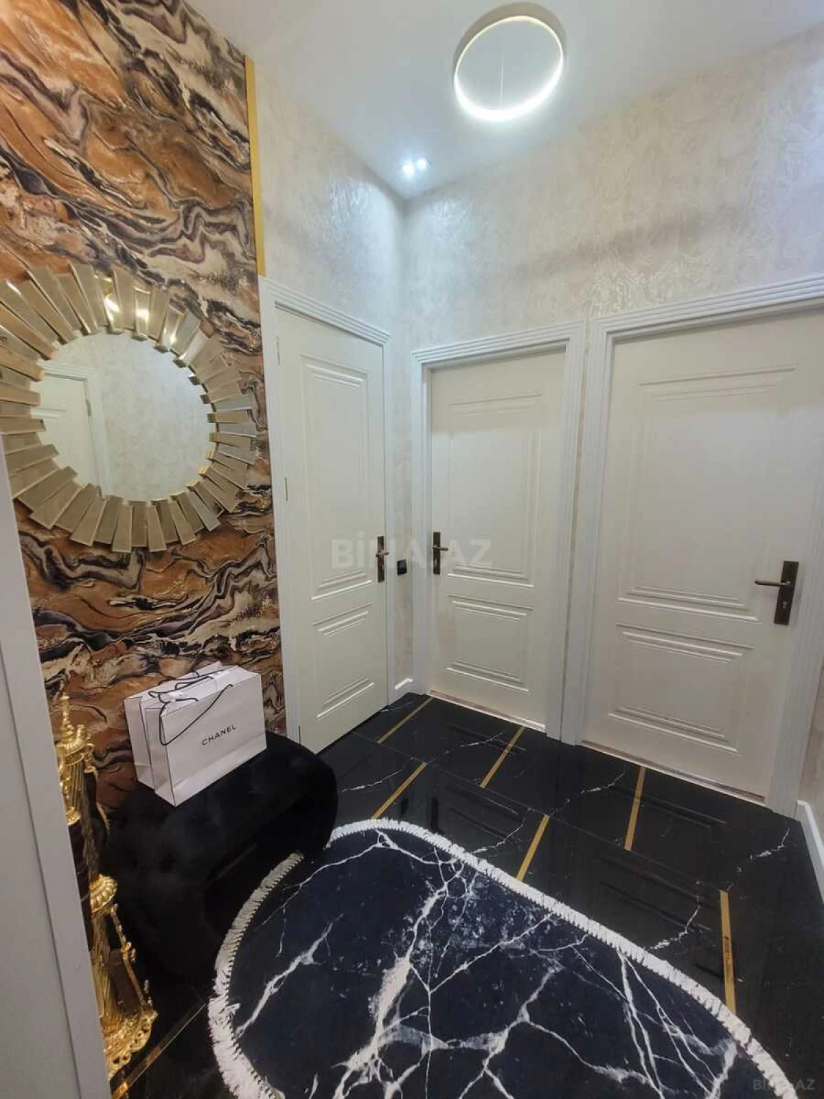 Satılır 2 otaqlı mənzil 70 m²