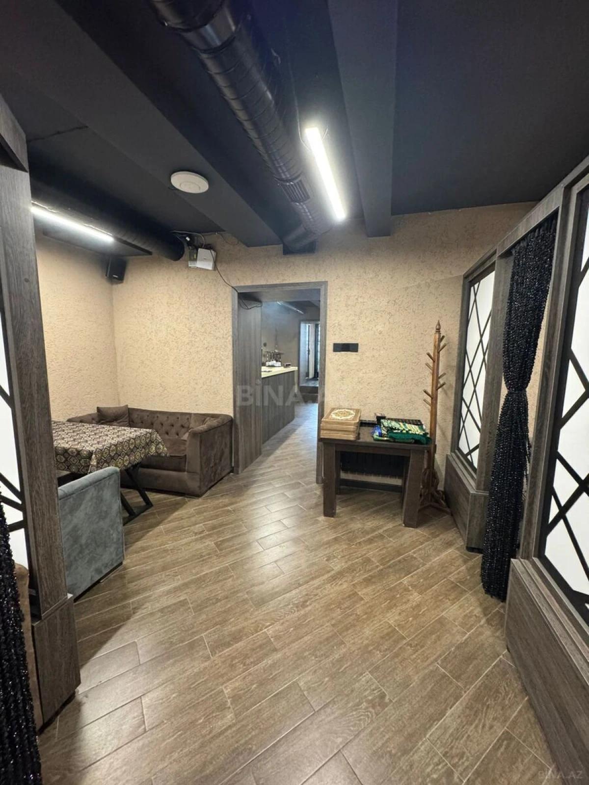 Kirayə verilir obyekt 90 m²