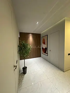 Satılır 3 otaqlı mənzil 150 m²