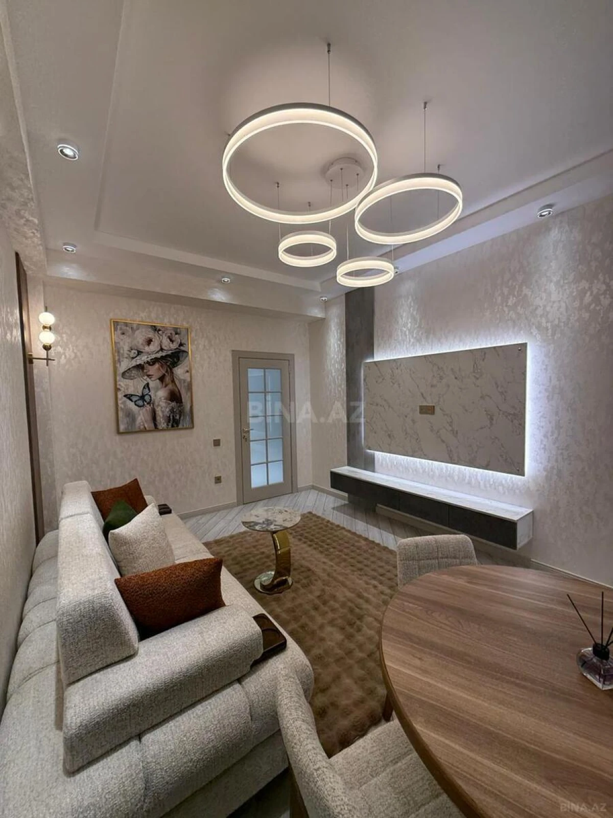 Satılır 2 otaqlı mənzil 53 m²