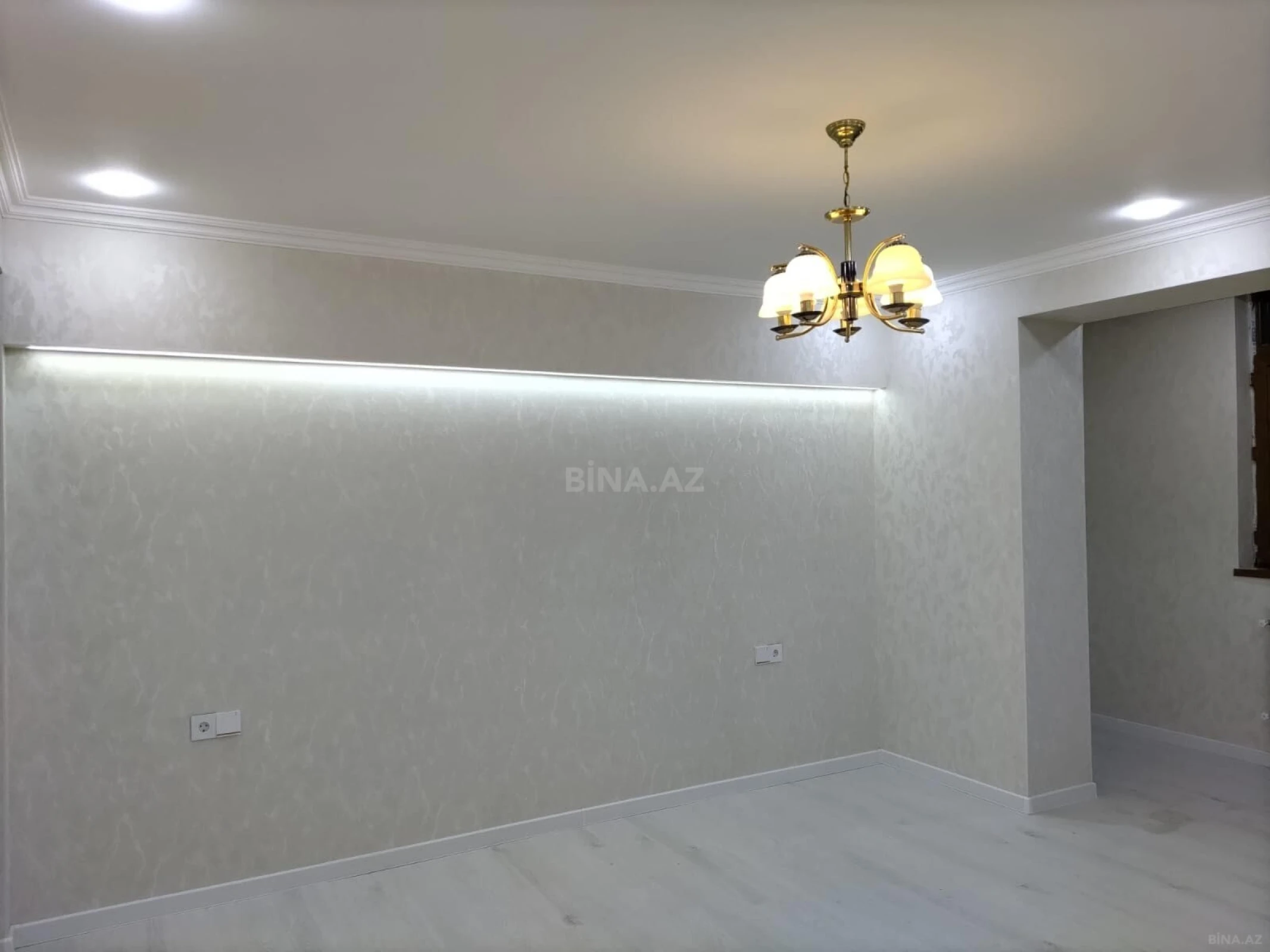 Kirayə verilir 2 otaqlı mənzil 70 m²