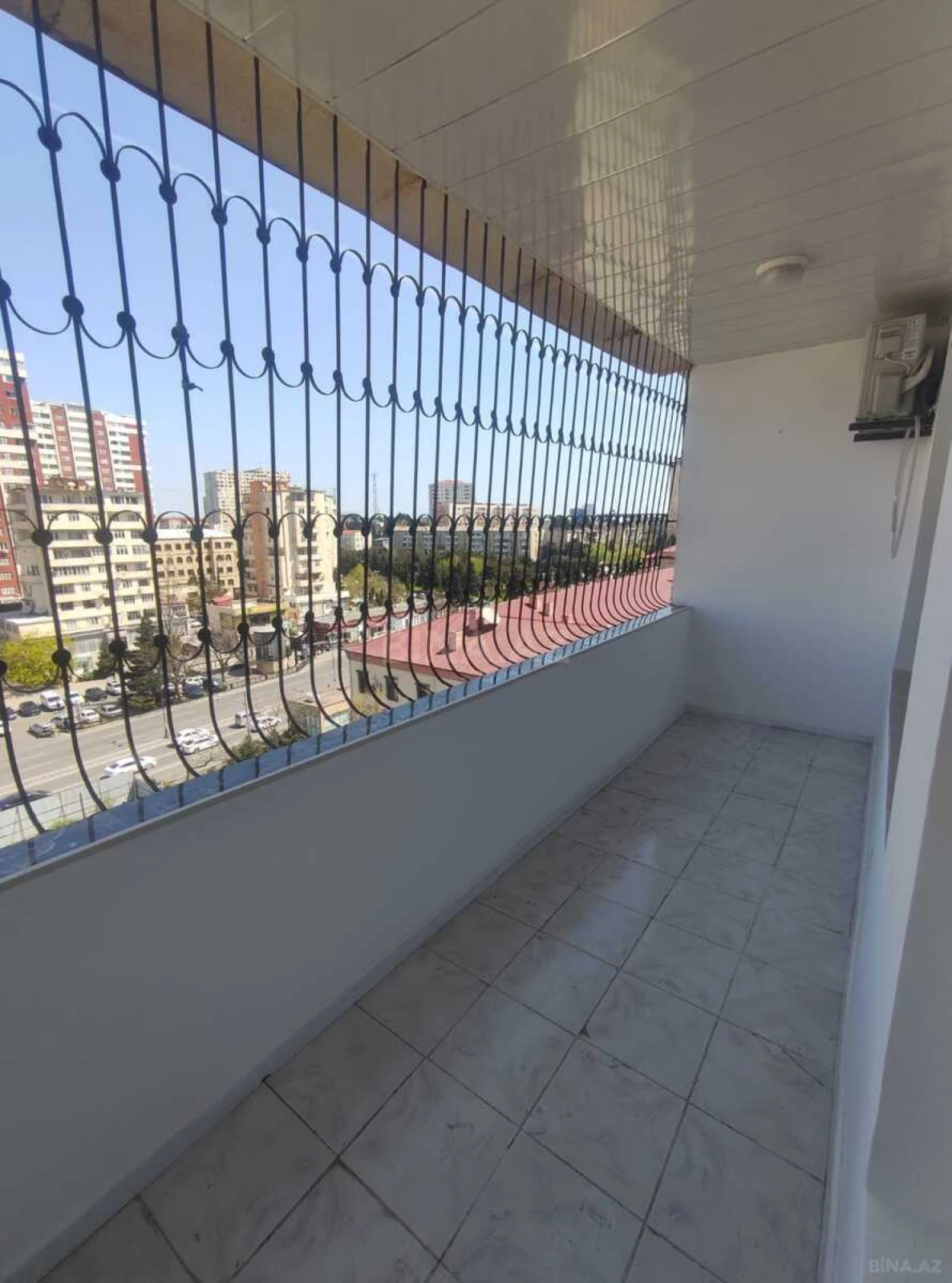 Kirayə verilir 2 otaqlı mənzil 70 m²
