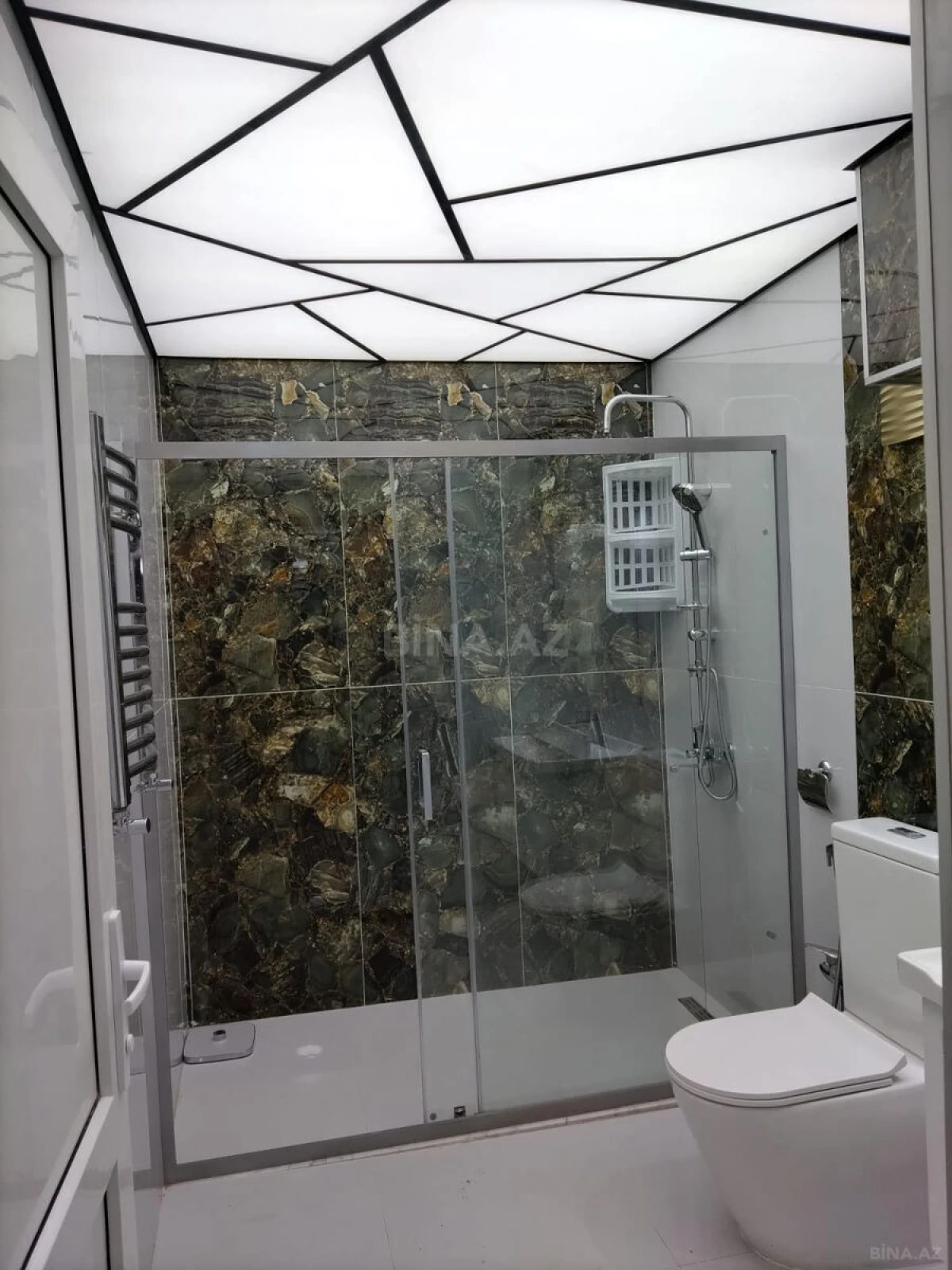 Kirayə verilir 2 otaqlı mənzil 70 m²