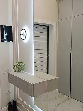 Kirayə verilir 2 otaqlı mənzil 100 m²