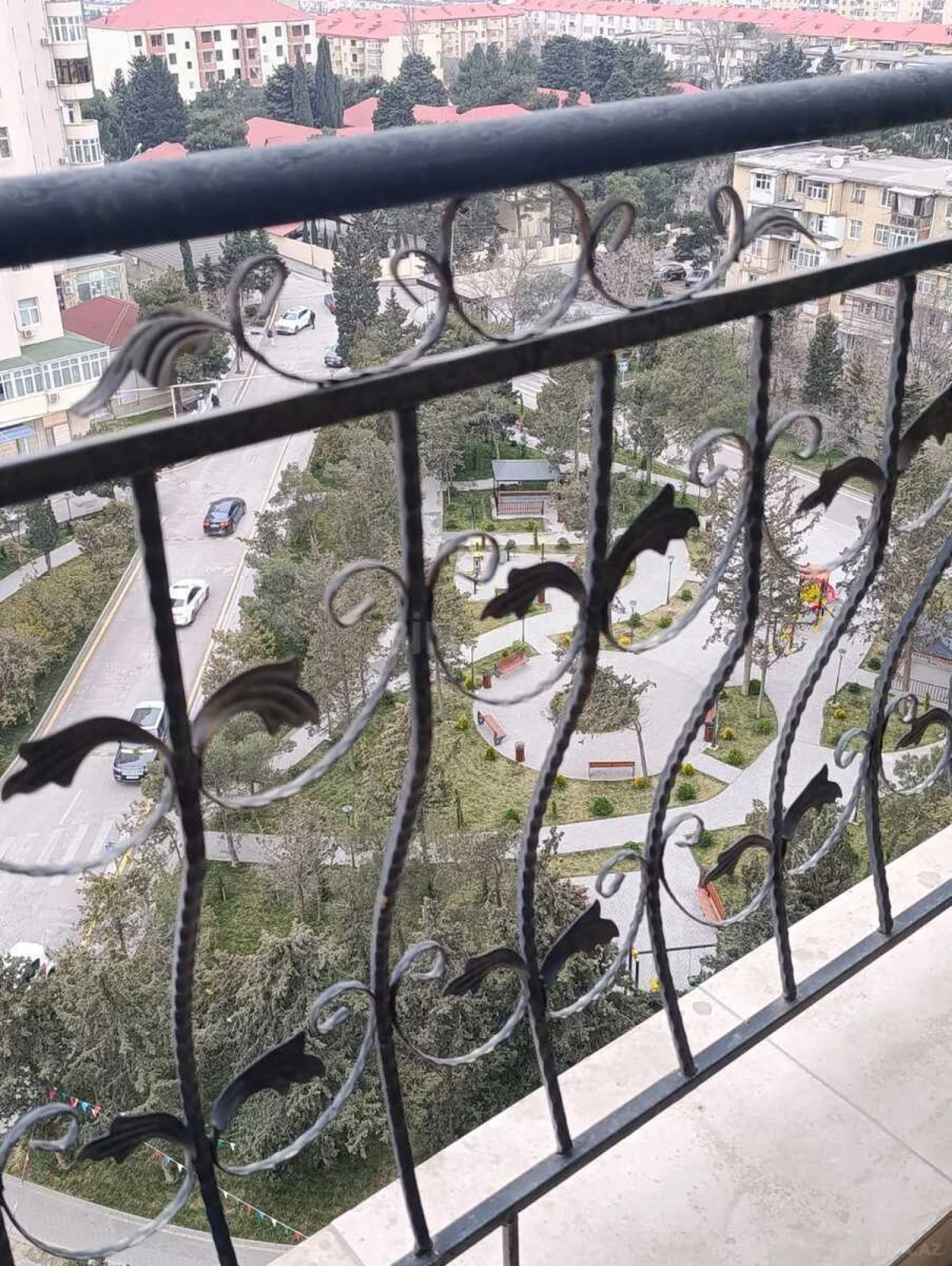 Kirayə verilir 2 otaqlı mənzil 100 m²