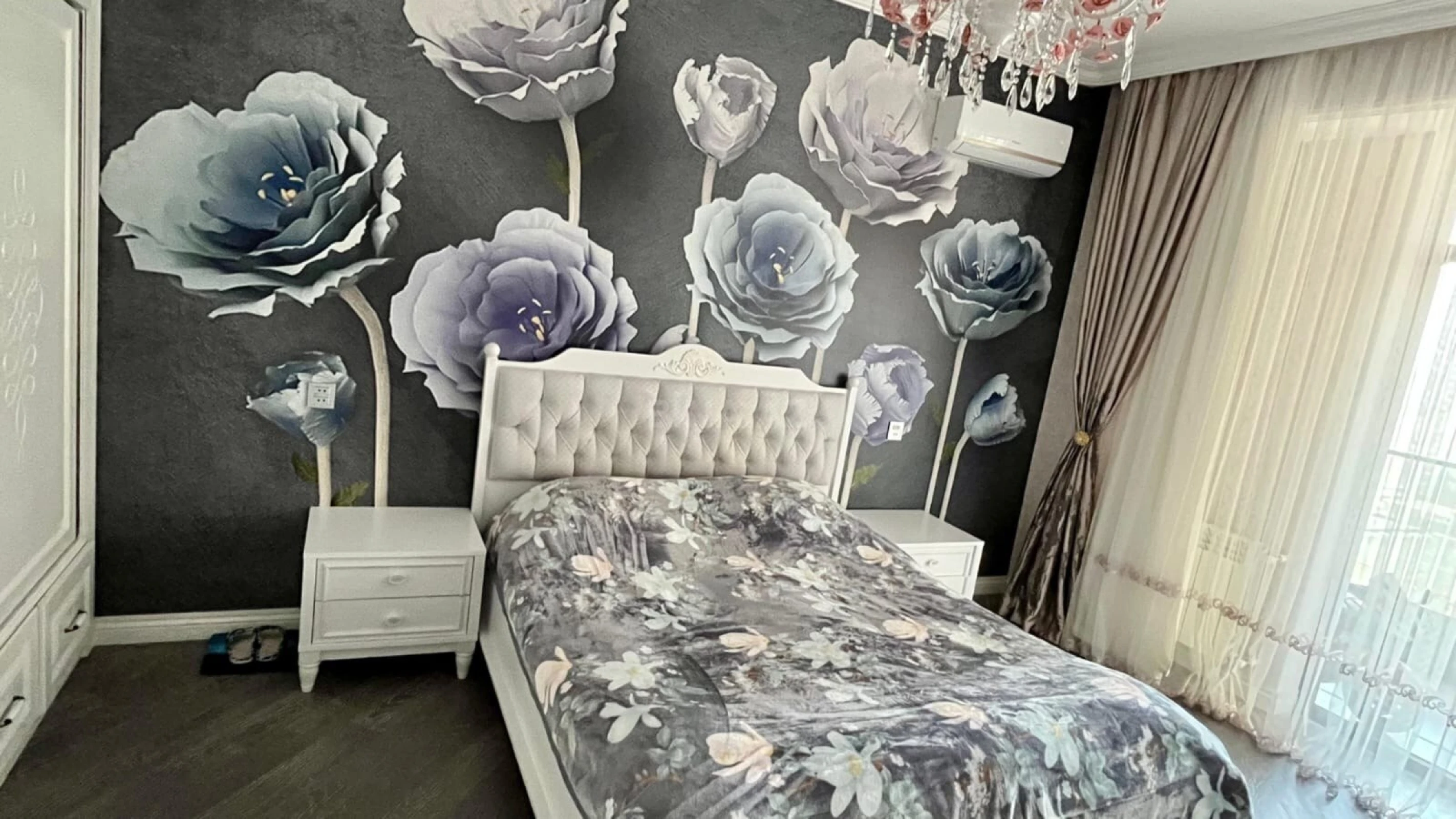 Kirayə verilir 3 otaqlı mənzil 148 m²