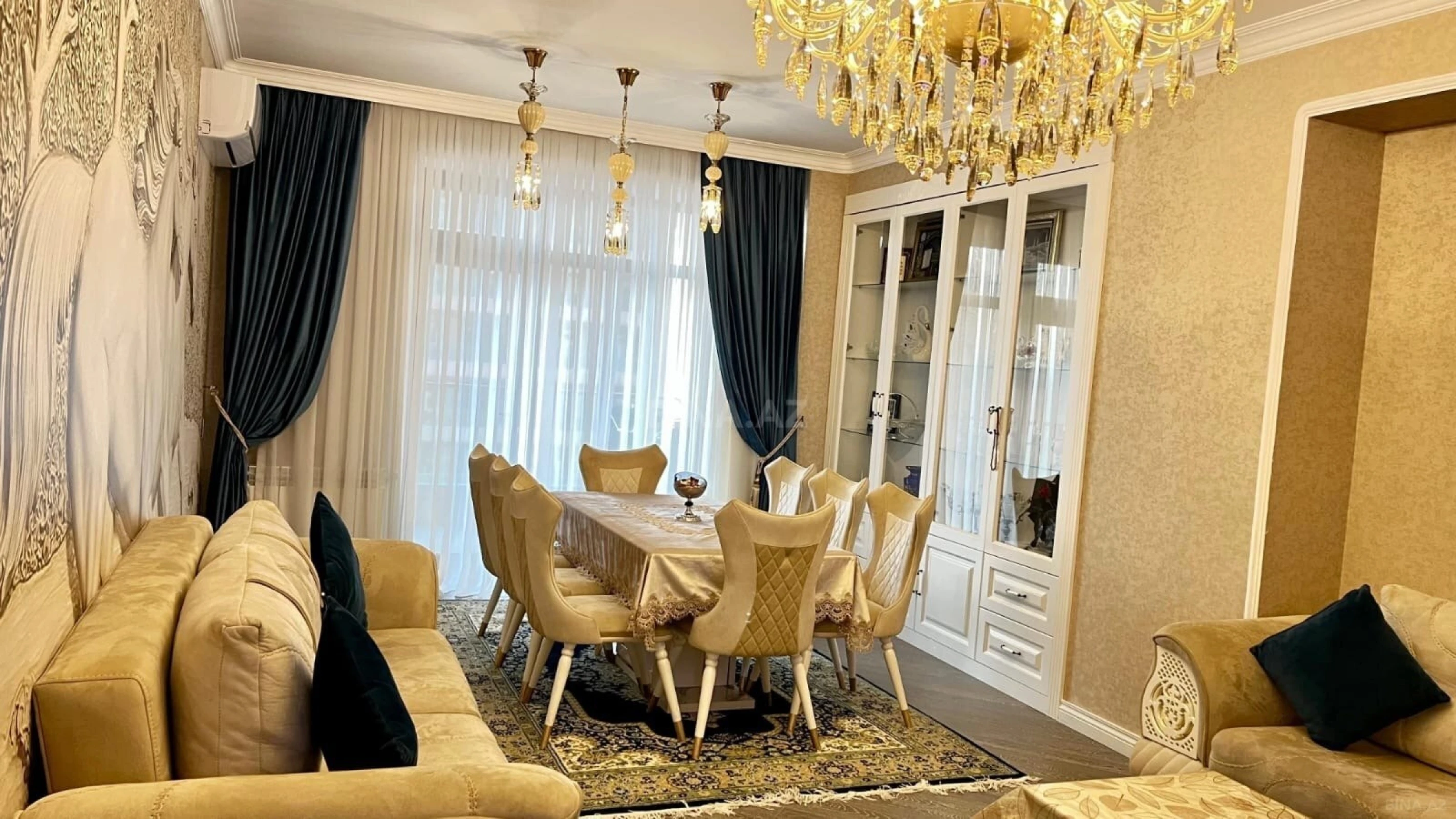 Kirayə verilir 3 otaqlı mənzil 148 m²