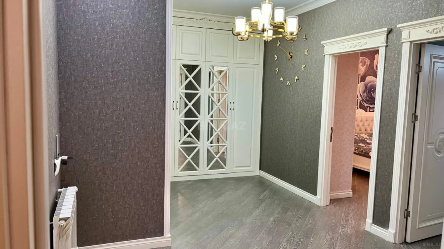 Kirayə verilir 3 otaqlı mənzil 148 m²
