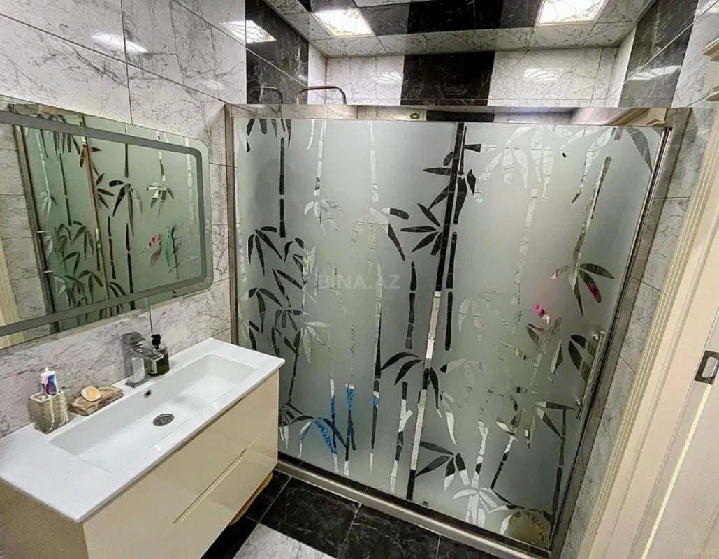 Kirayə verilir 3 otaqlı mənzil 148 m²