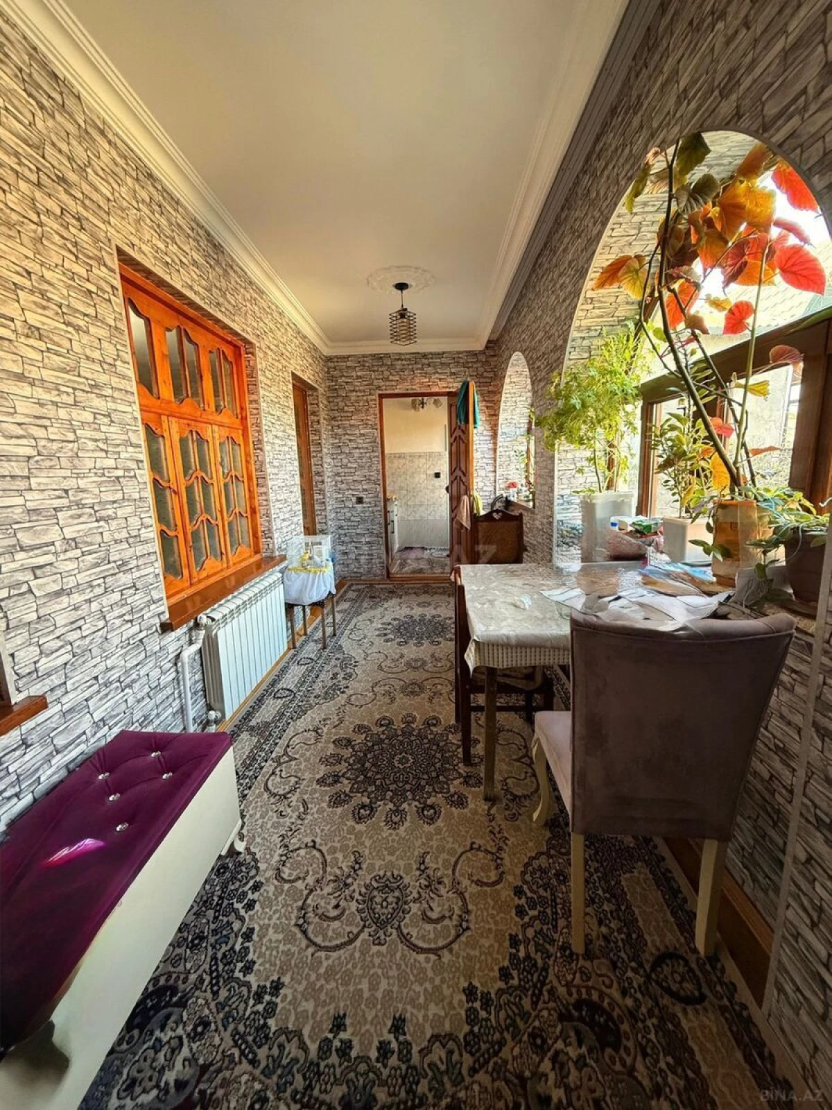 Satılır 5 otaqlı həyət evi 180 m²