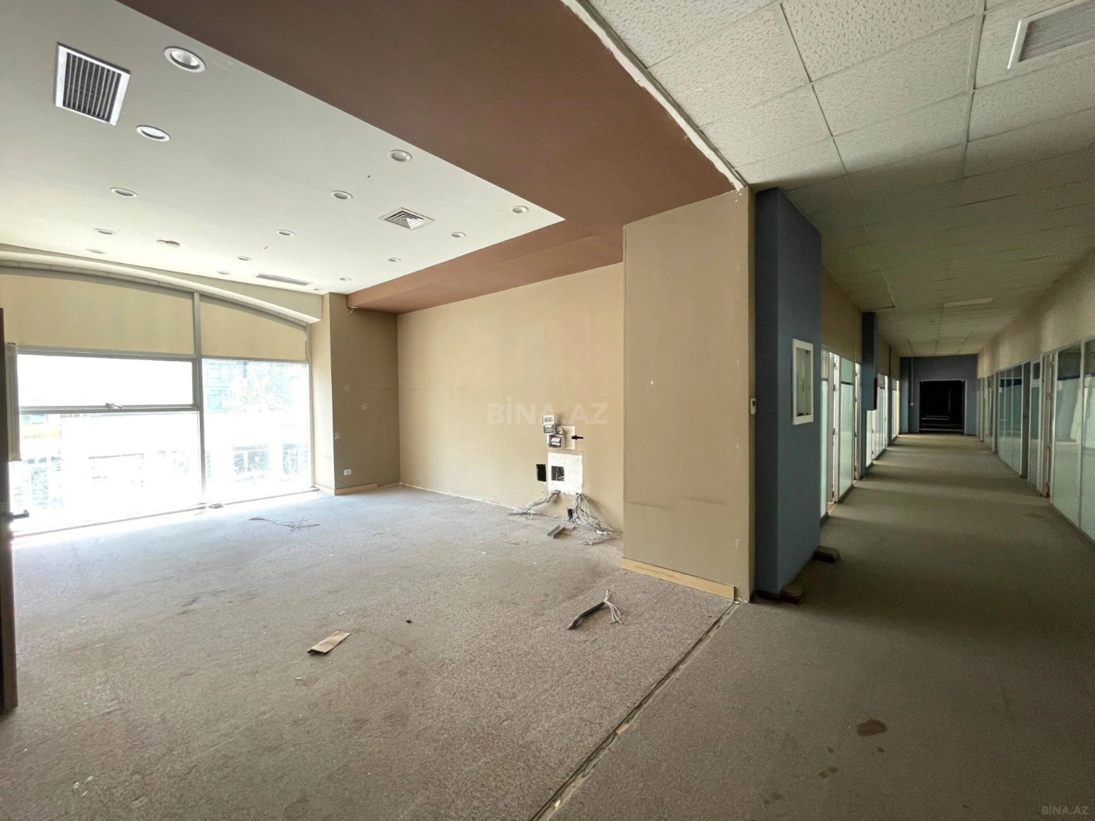 Kirayə verilir 20 otaqlı ofis 1600 m²