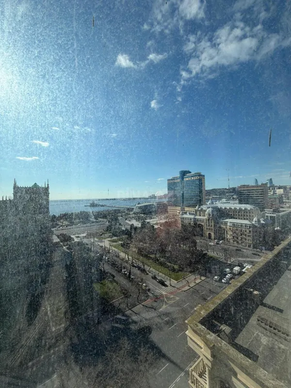 Kirayə verilir 2 otaqlı mənzil 80 m²