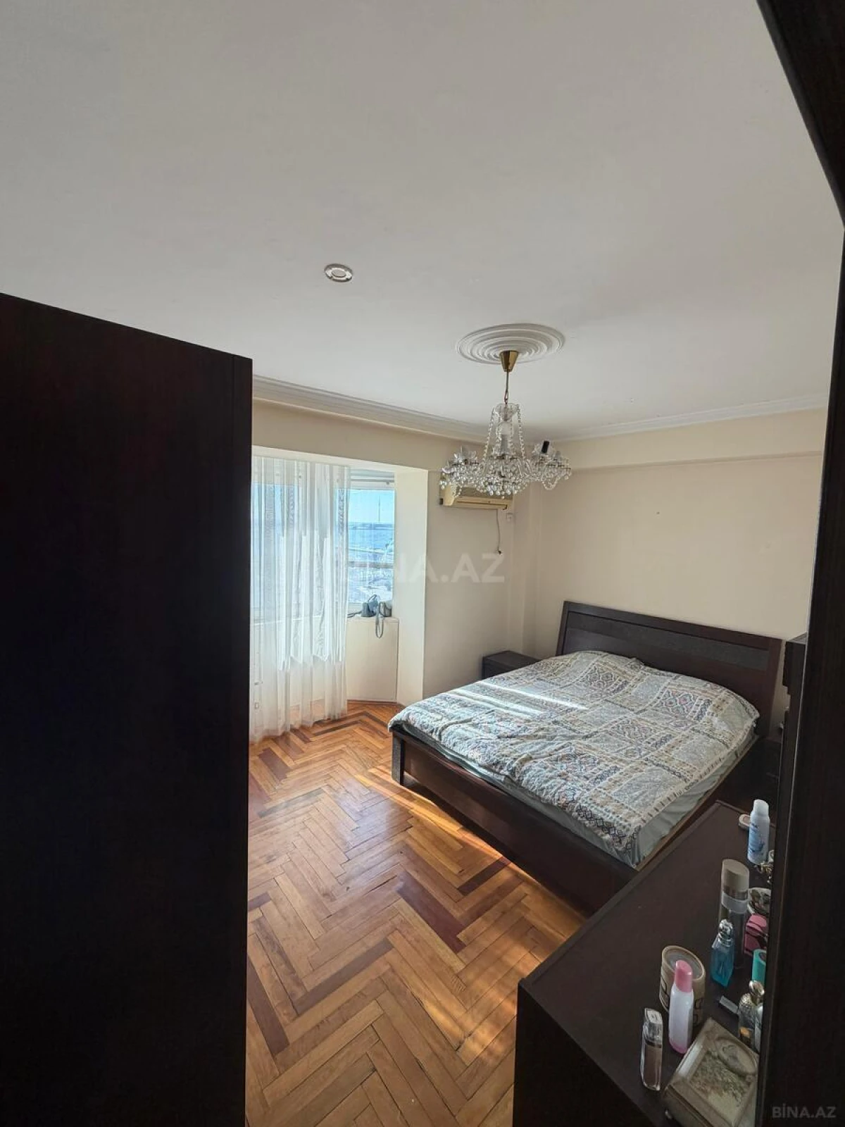 Kirayə verilir 2 otaqlı mənzil 80 m²
