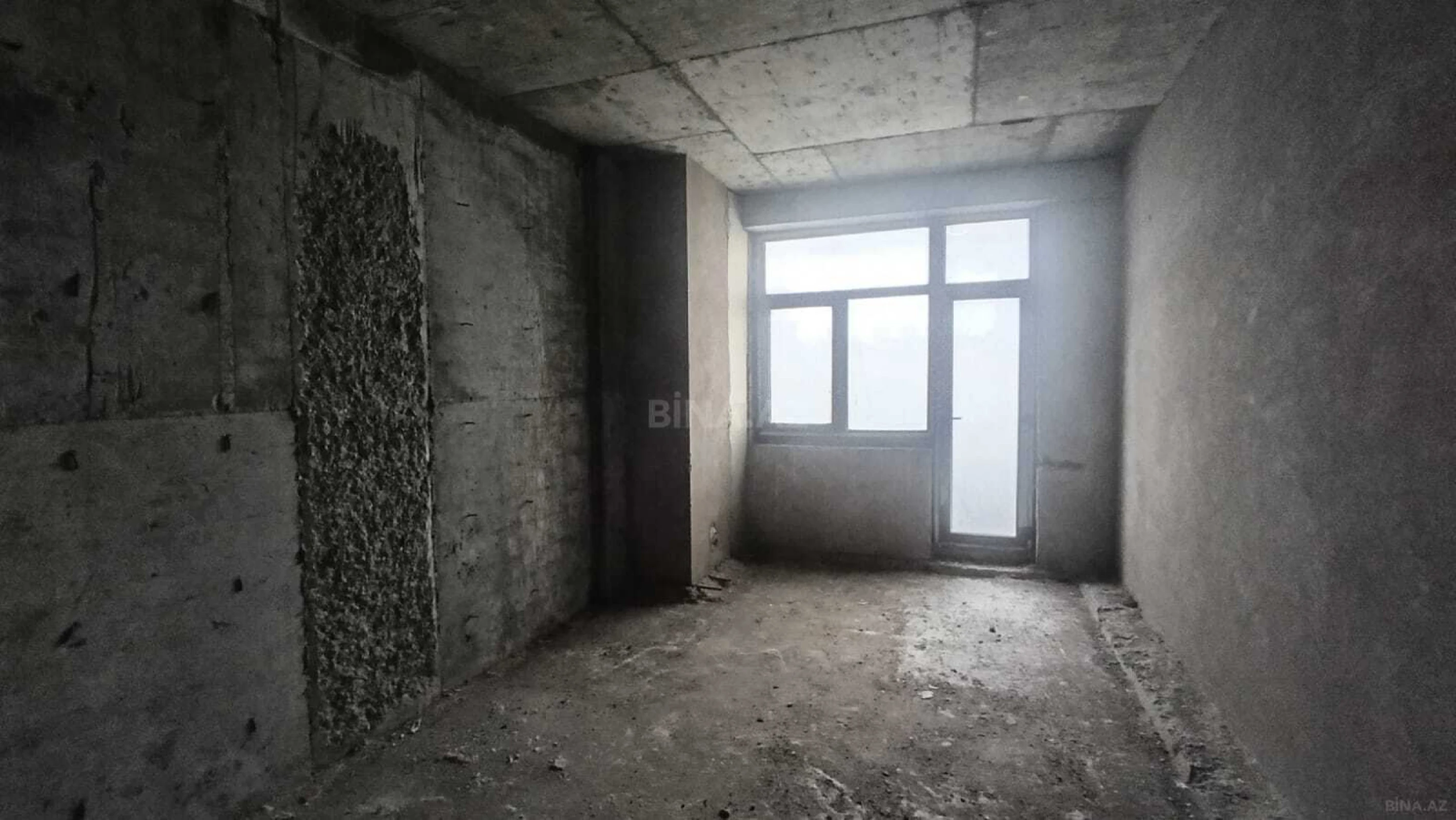 Satılır 3 otaqlı mənzil 170 m²