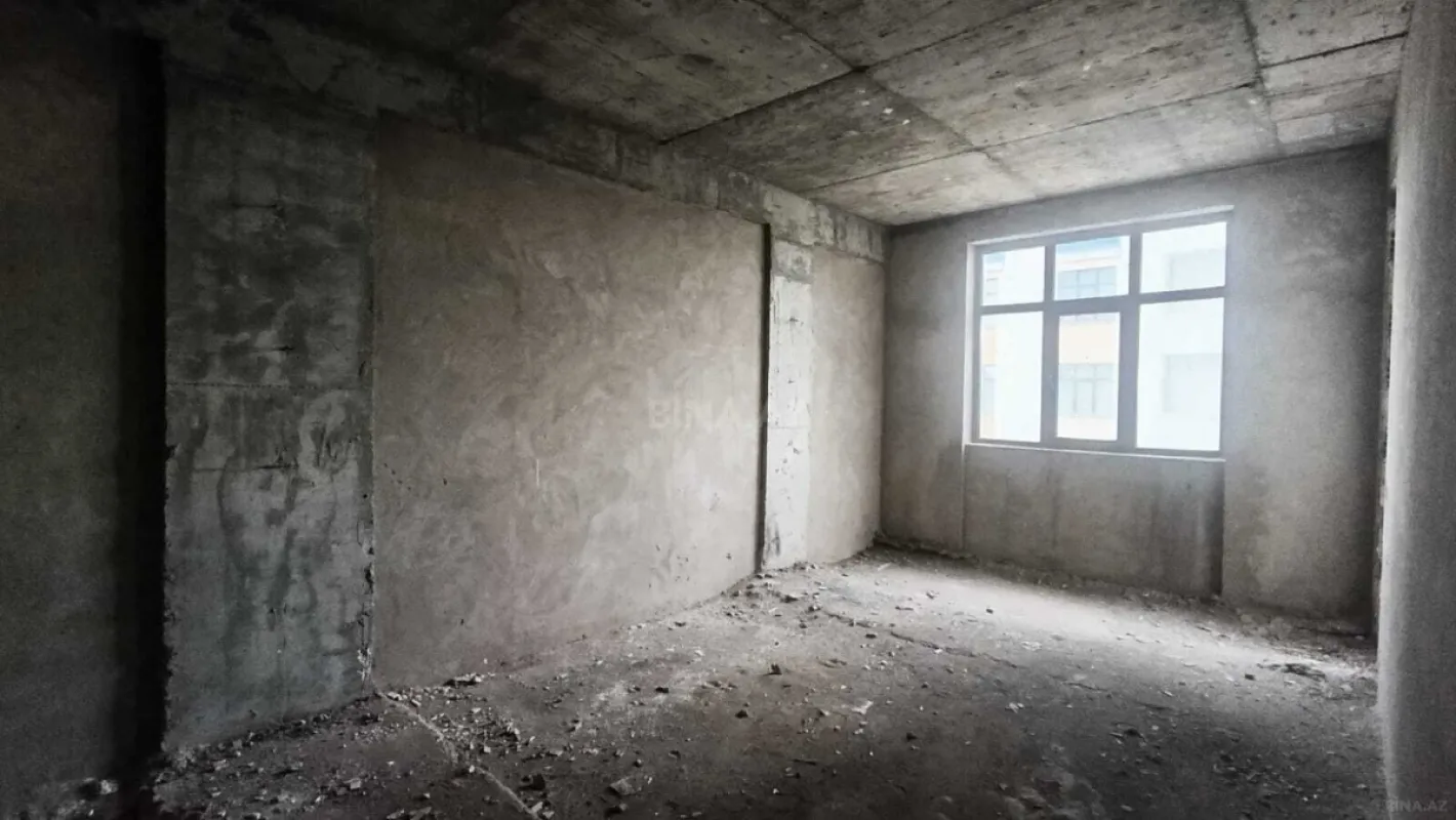 Satılır 3 otaqlı mənzil 170 m²