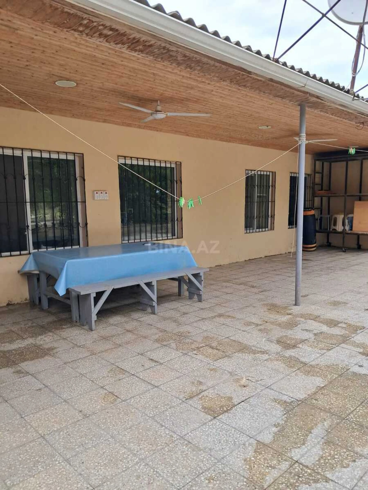 Satılır 4 otaqlı həyət evi 100 m²