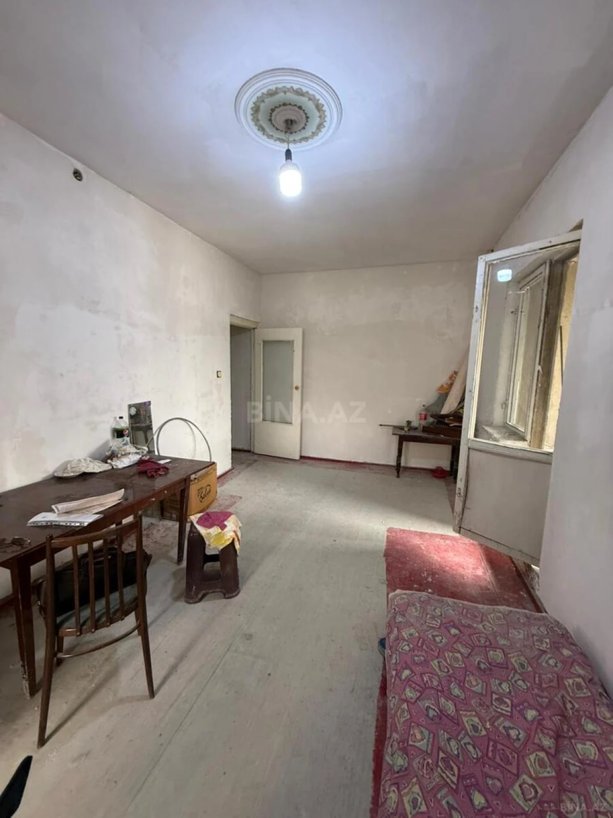 Satılır 4 otaqlı mənzil 82 m²