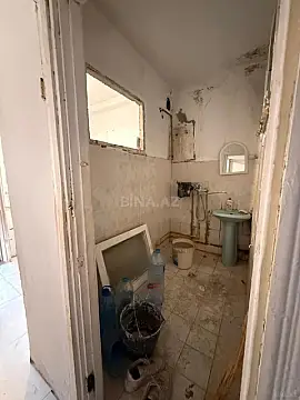 Satılır 4 otaqlı mənzil 82 m²
