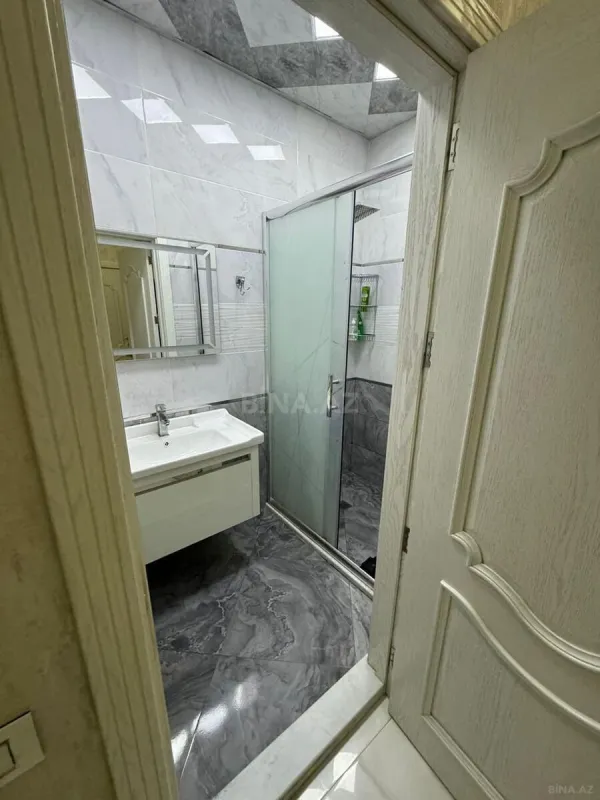 Kirayə verilir 2 otaqlı mənzil 75 m²
