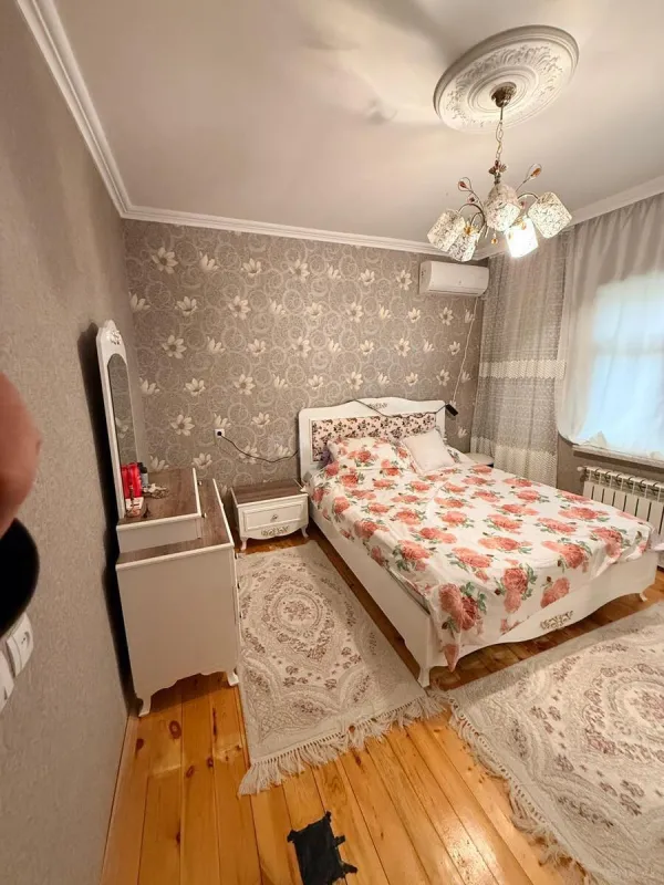 Satılır 3 otaqlı həyət evi 140 m²