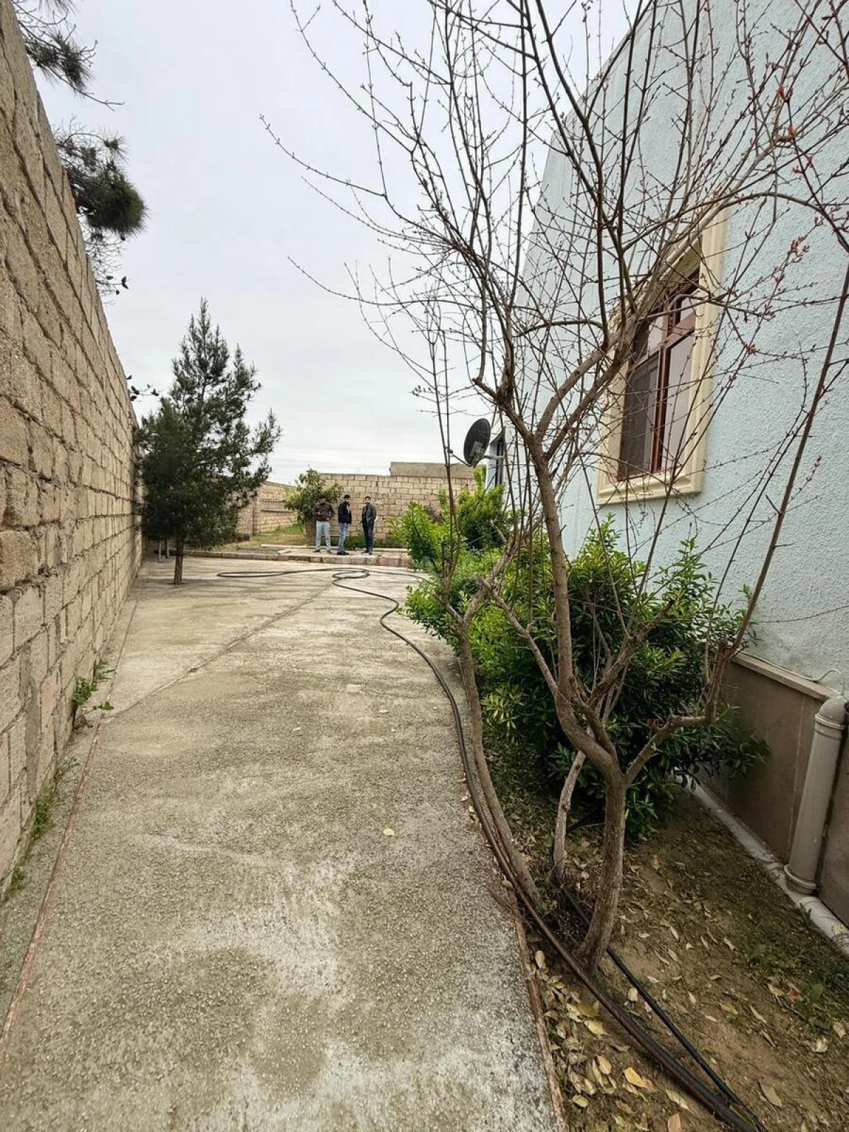 Satılır 3 otaqlı həyət evi 140 m²