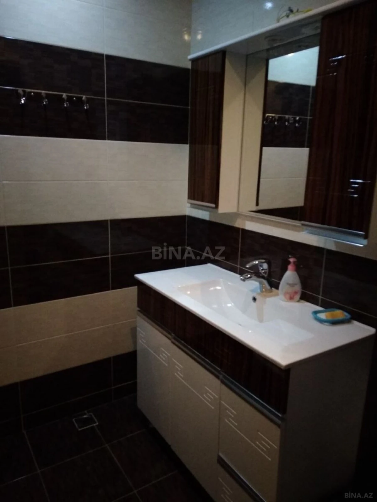 Kirayə verilir 3 otaqlı mənzil 120 m²