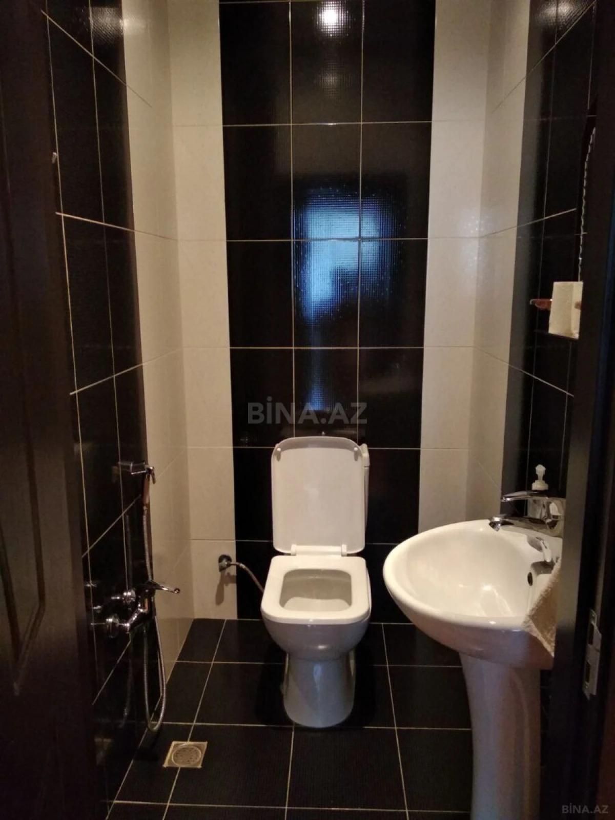 Kirayə verilir 3 otaqlı mənzil 120 m²