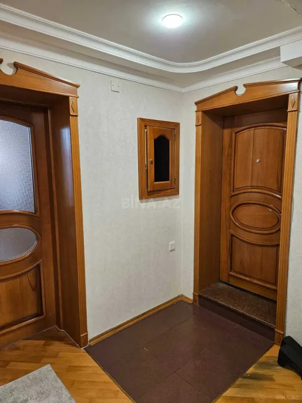 Satılır 3 otaqlı mənzil 110 m²