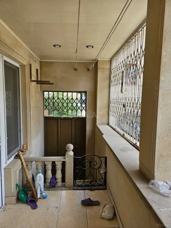 Satılır 3 otaqlı mənzil 110 m²