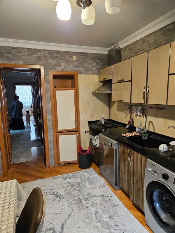 Satılır 3 otaqlı mənzil 110 m²