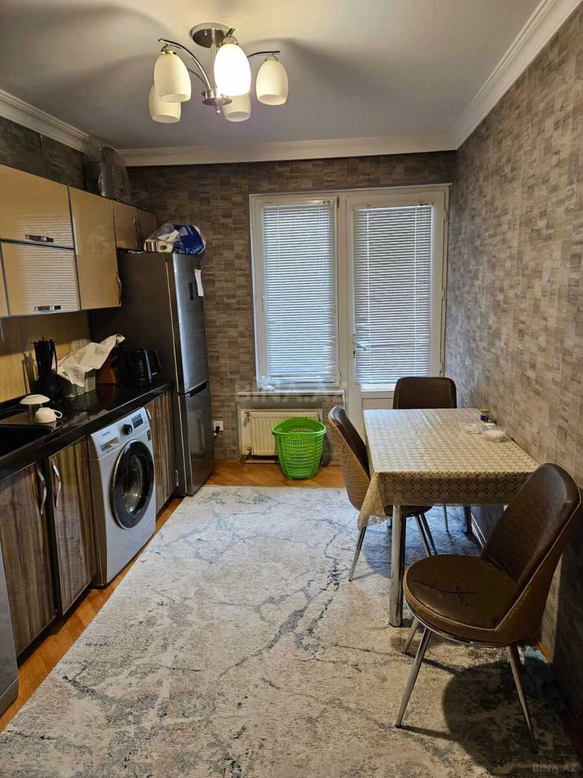 Satılır 3 otaqlı mənzil 110 m²