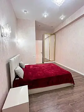 Satılır 2 otaqlı mənzil 75 m²