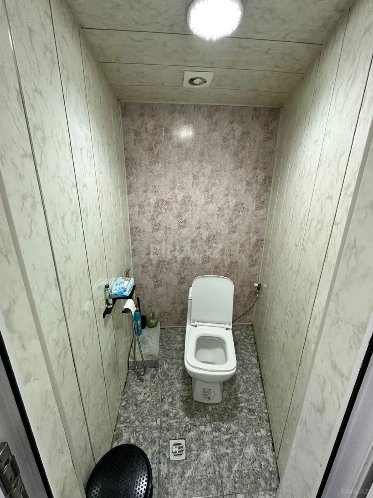 Satılır 10 otaqlı həyət evi 390 m²