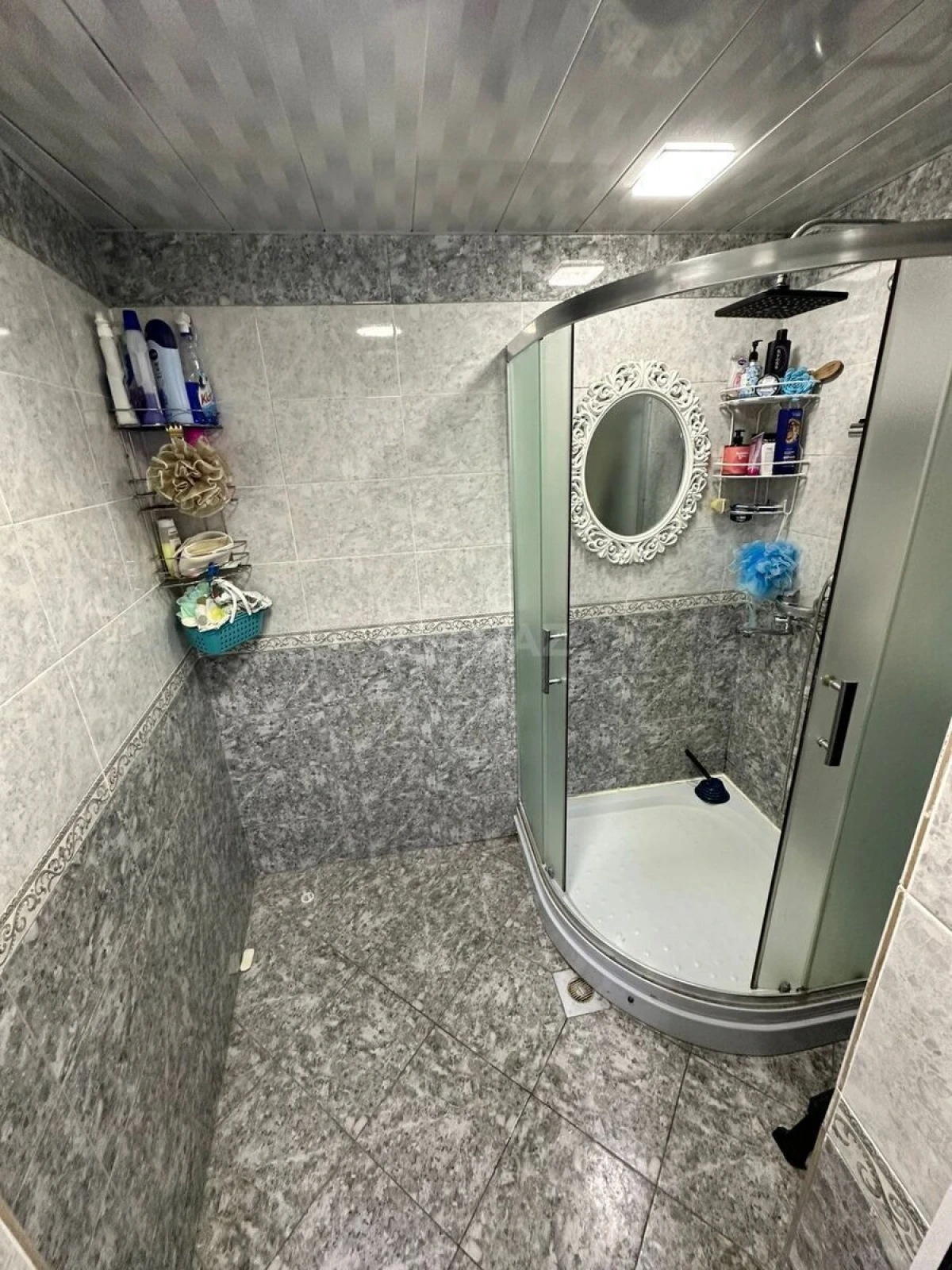 Satılır 10 otaqlı həyət evi 390 m²