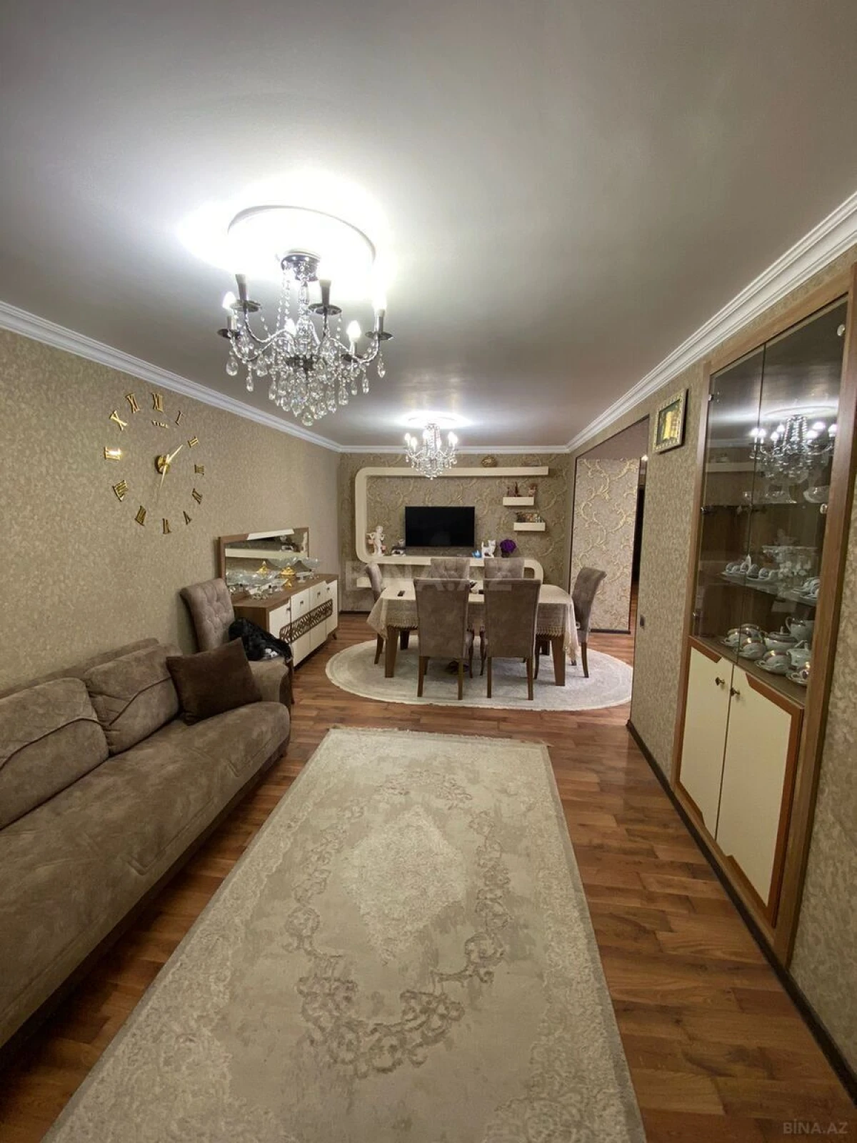 Satılır 10 otaqlı həyət evi 390 m²