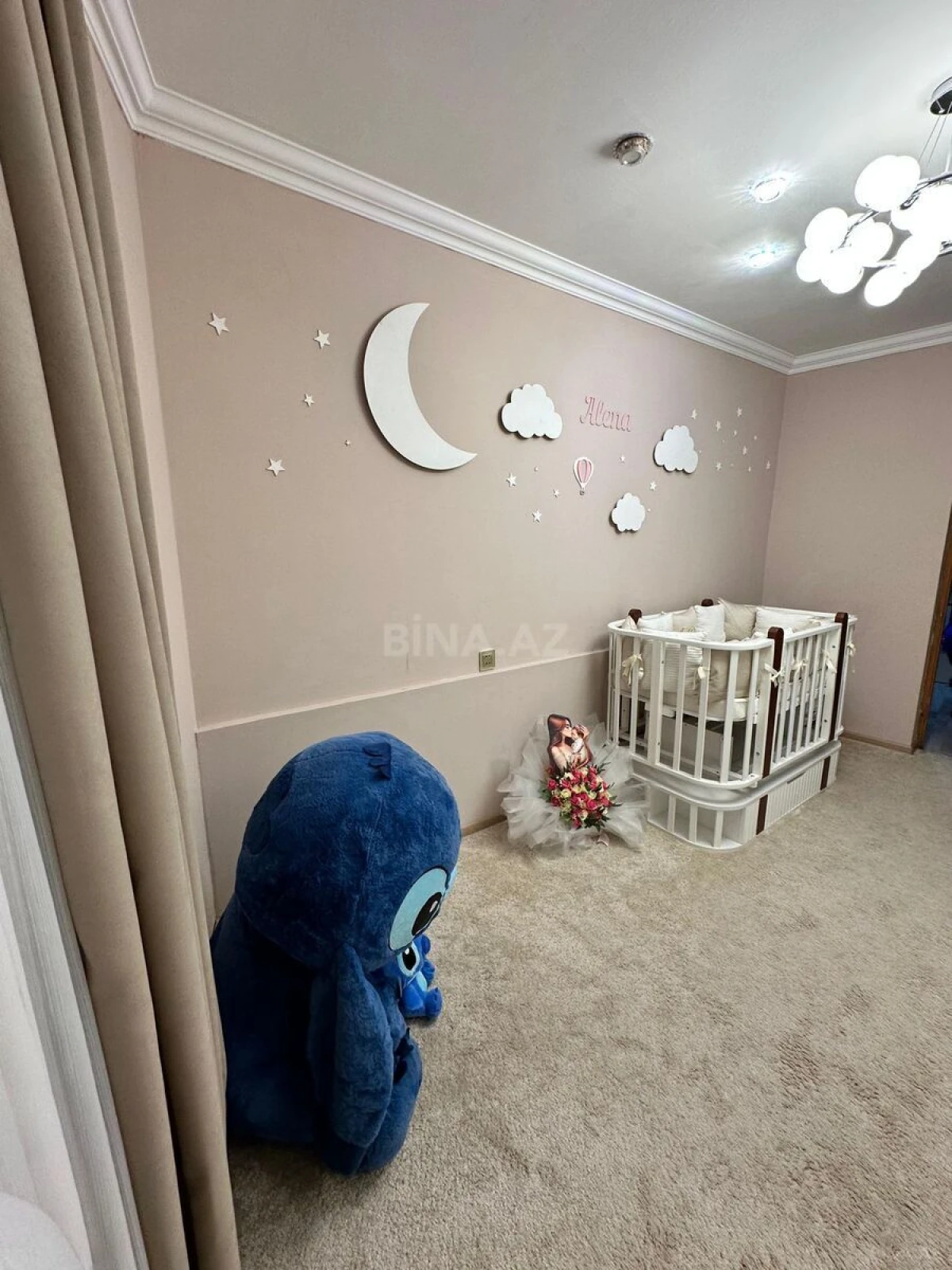 Satılır 10 otaqlı həyət evi 390 m²