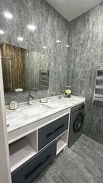 Satılır 2 otaqlı mənzil 107 m²